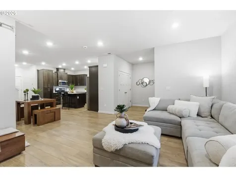 31066 NW Brooking Street North Plains OR 97133
