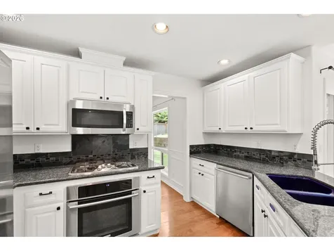 12241 SW 18th Avenue Portland OR 97219