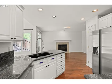 12241 SW 18th Avenue Portland OR 97219