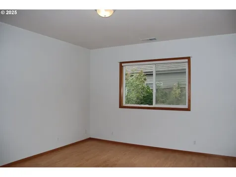 1880 Lake Cove Avenue Eugene OR 97408