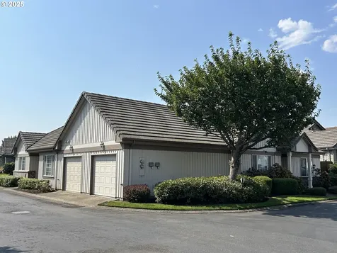 1880 Lake Cove Avenue Eugene OR 97408