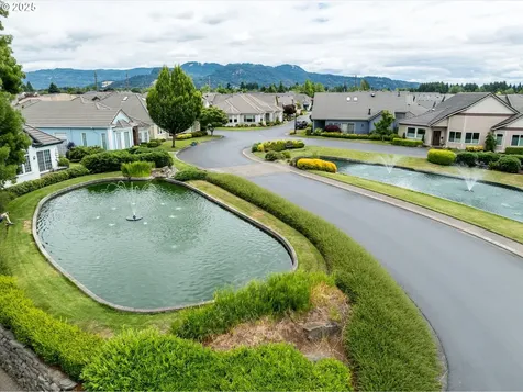 1880 Lake Cove Avenue Eugene OR 97408