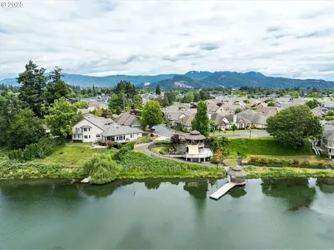 1880 Lake Cove Avenue Eugene OR 97408