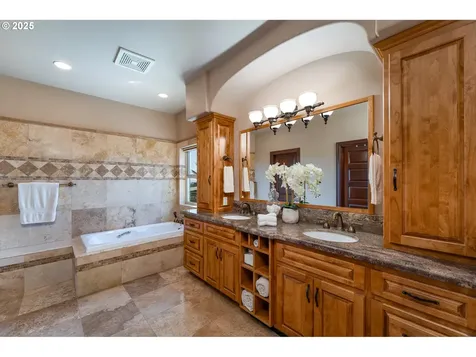9684 Ankeny Crest Lane S Salem OR 97306