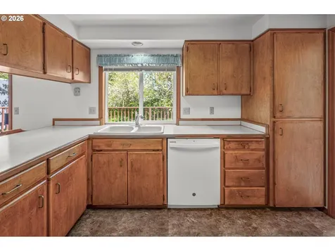7560 SW 79th Avenue Portland OR 97223