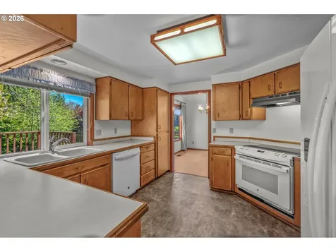 7560 SW 79th Avenue Portland OR 97223