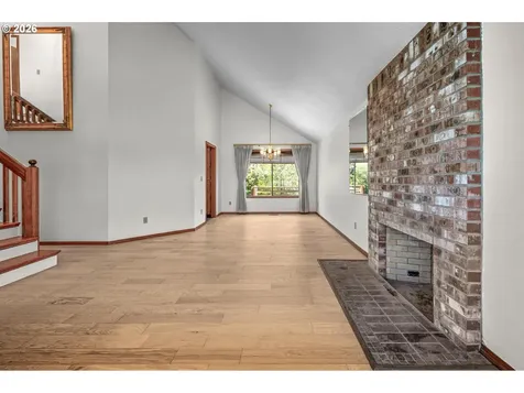 7560 SW 79th Avenue Portland OR 97223
