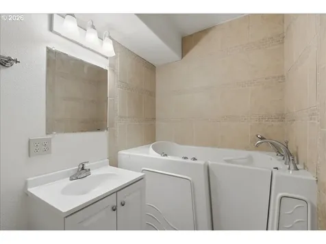 4619 NW Grant Street Vancouver WA 98663