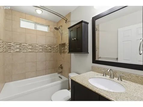 1800 NW Sluman Road Vancouver WA 98665