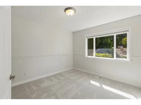 1800 NW Sluman Road Vancouver WA 98665