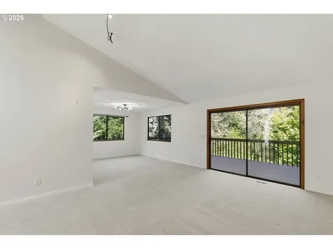 1800 NW Sluman Road Vancouver WA 98665