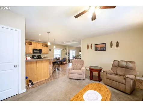 4155 NE Three Mile Lane Mcminnville OR 97128
