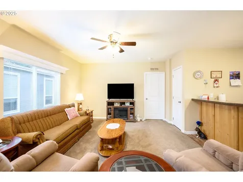 4155 NE Three Mile Lane Mcminnville OR 97128