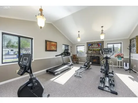 4155 NE Three Mile Lane Mcminnville OR 97128