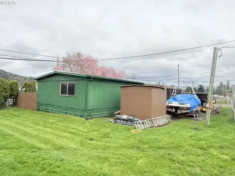 4170 S Santiam Highway Lebanon OR 97355