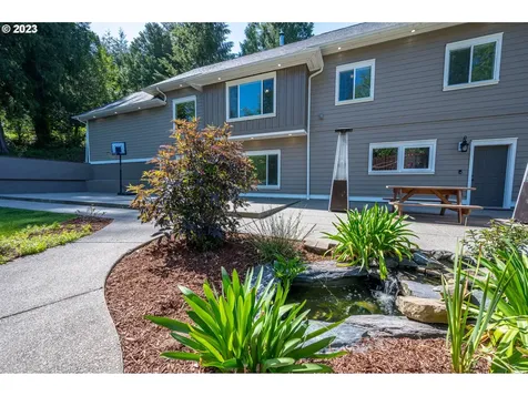94517 Shelley Lane Coquille OR 97423