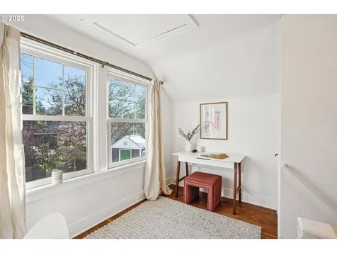 4009 SE Bybee Boulevard Portland OR 97202