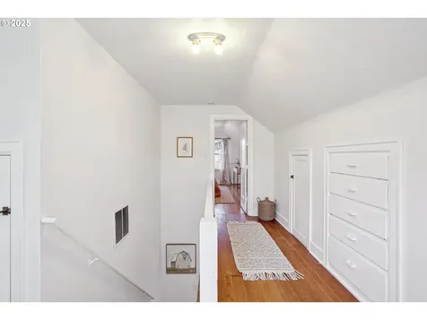 4009 SE Bybee Boulevard Portland OR 97202