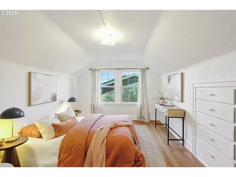 4009 SE Bybee Boulevard Portland OR 97202