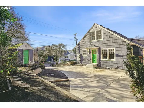 4009 SE Bybee Boulevard Portland OR 97202