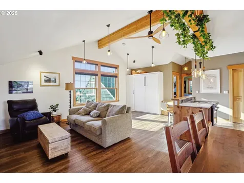 4009 SE Bybee Boulevard Portland OR 97202
