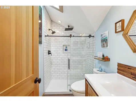 4009 SE Bybee Boulevard Portland OR 97202