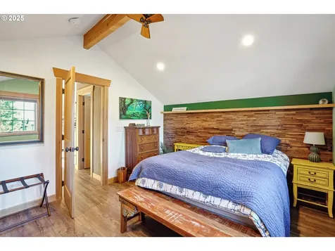 4009 SE Bybee Boulevard Portland OR 97202
