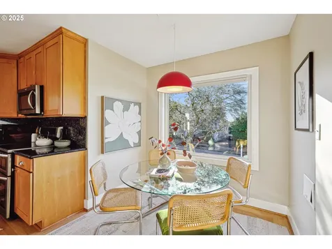 4009 SE Bybee Boulevard Portland OR 97202