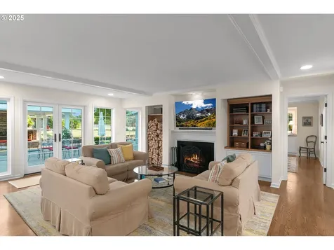 22323 SW 55th Avenue Tualatin OR 97062