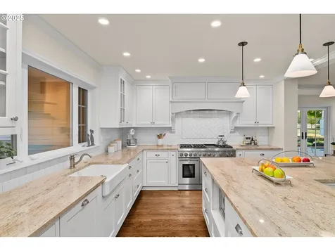 22323 SW 55th Avenue Tualatin OR 97062