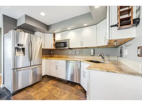 791 SW Red Hills Drive Dundee OR 97115