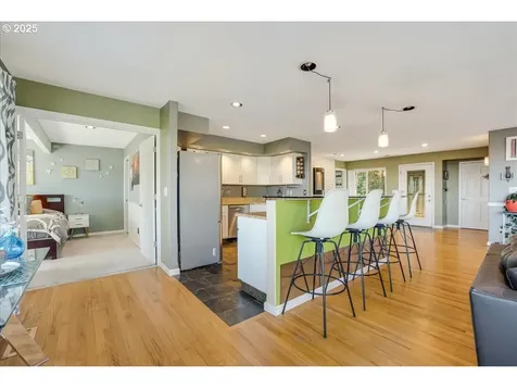 791 SW Red Hills Drive Dundee OR 97115
