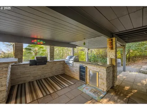 791 SW Red Hills Drive Dundee OR 97115