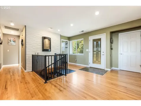 791 SW Red Hills Drive Dundee OR 97115