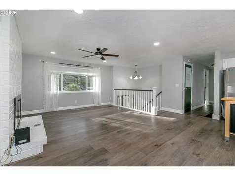 991 NE Foothills Drive Estacada OR 97023