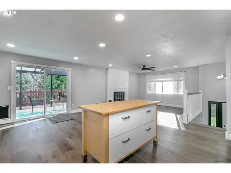 991 NE Foothills Drive Estacada OR 97023