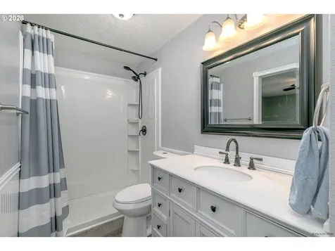 991 NE Foothills Drive Estacada OR 97023