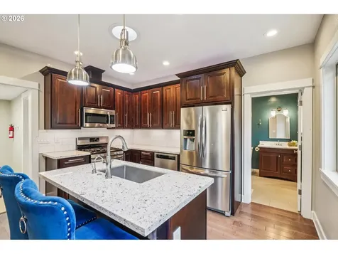 623 NE Sacramento Street Portland OR 97212