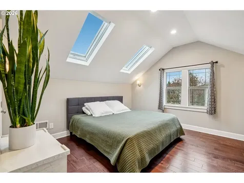 623 NE Sacramento Street Portland OR 97212