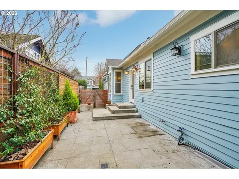 623 NE Sacramento Street Portland OR 97212