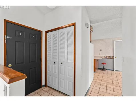 798 Driftwood Drive Eugene OR 97402
