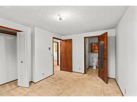 798 Driftwood Drive Eugene OR 97402