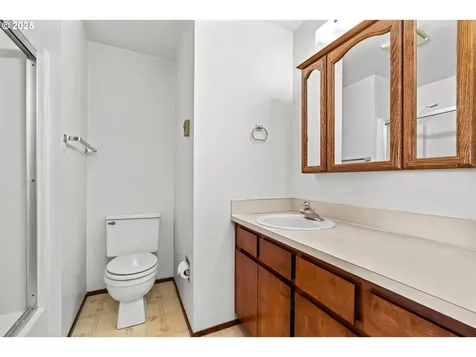 798 Driftwood Drive Eugene OR 97402
