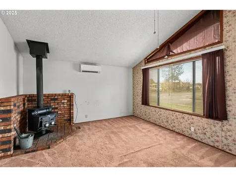 798 Driftwood Drive Eugene OR 97402