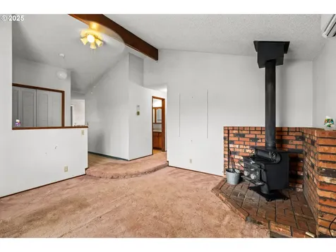798 Driftwood Drive Eugene OR 97402