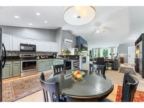 1422 SW Pioneer Drive Willamina OR 97396