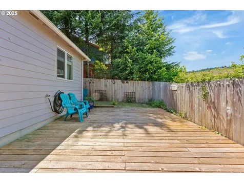 1422 SW Pioneer Drive Willamina OR 97396