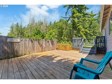 1422 SW Pioneer Drive Willamina OR 97396
