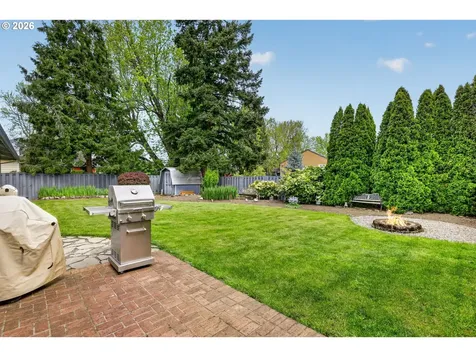1800 NE 159th Avenue Portland OR 97230