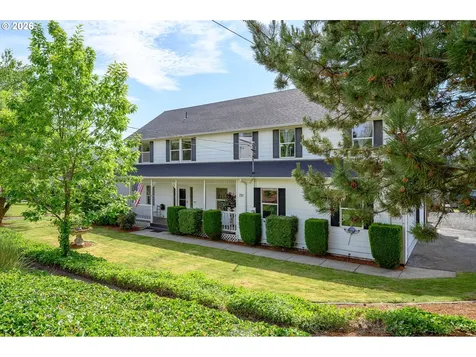 721 S Park Street Carlton OR 97111